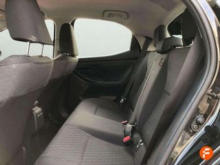 Toyota Yaris 1.5 120H Business Plus