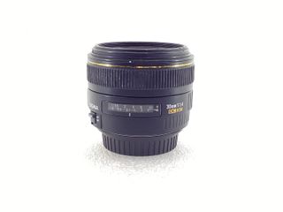 objetivos sigma 30mm f/1.4 dc hsm