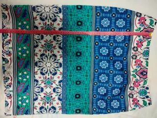 Falda y top estampado