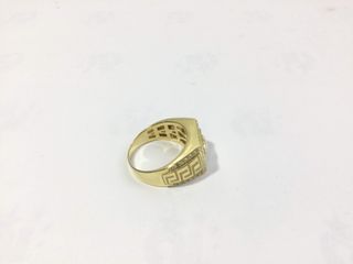 sello oro 18k con circonita