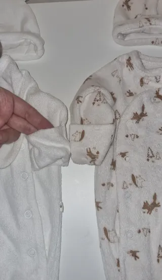 Pijamas y pañales para bebé  prematuro