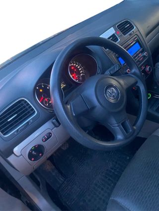 Volkswagen Golf 2010