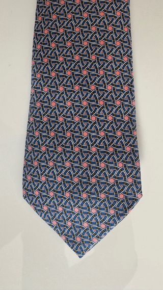 Corbata Hermès azul y rosa