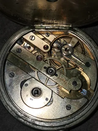 Reloj de bolsillo antiguo