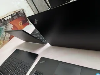 Lote 4 Portátiles Lenovo Negros