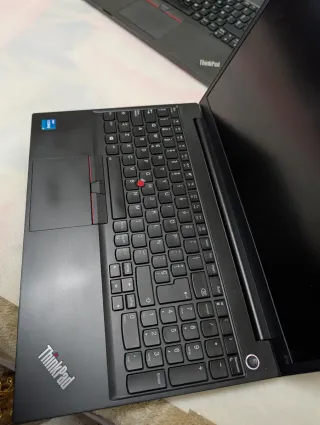 Lote 4 Portátiles Lenovo Negros