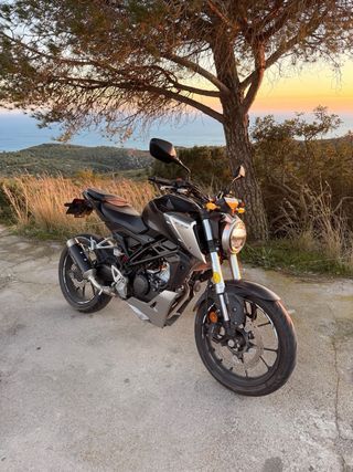 Honda CB 125R 2018 Negra/Plata