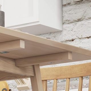 Mesa Plegable Ahorra Espacio con 2 Alas, Mesa de Comedor para 2-4 Personas en Madera de Pino, Color Madera Natural