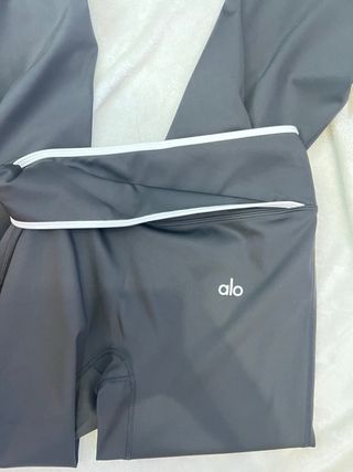 Alo Yoga Pantalones Acampanados Negros