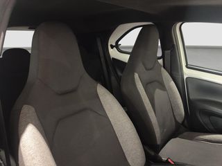 TOYOTA AYGO X 1.0 VVT-I PLAY 72 5P