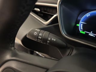 TOYOTA COROLLA SEDAN 1.8 HYBRID STYLE PLUS E-CVT 140 4P