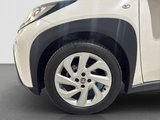 TOYOTA AYGO X 1.0 VVT-I PLAY 72 5P