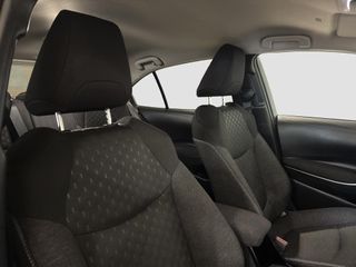 TOYOTA COROLLA SEDAN 1.8 HYBRID STYLE PLUS E-CVT 140 4P