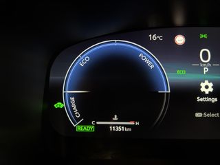 TOYOTA COROLLA SEDAN 1.8 HYBRID STYLE PLUS E-CVT 140 4P