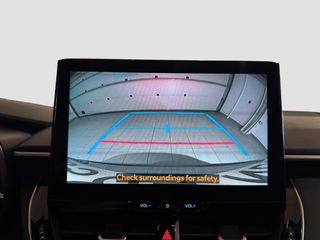 TOYOTA COROLLA SEDAN 1.8 HYBRID STYLE PLUS E-CVT 140 4P