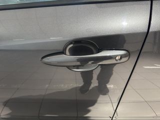 TOYOTA COROLLA SEDAN 1.8 HYBRID STYLE PLUS E-CVT 140 4P