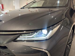 TOYOTA COROLLA SEDAN 1.8 HYBRID STYLE PLUS E-CVT 140 4P