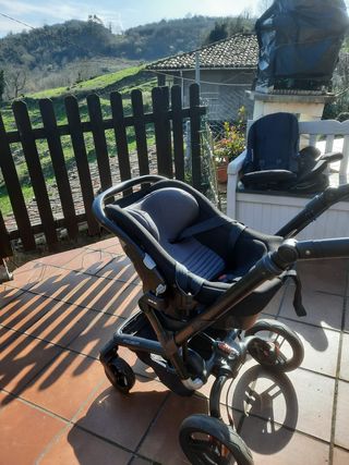 Jane Capazo, Huevito y Silla Rider