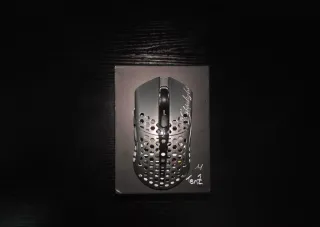Finalmouse Starlight-12 TenZ Edición Limitada