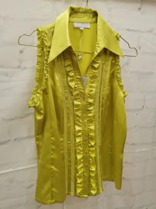 Blusa verde sin mangas talla L