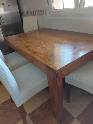 Tavolo in legno massello per cucina, soggiorno o cantina