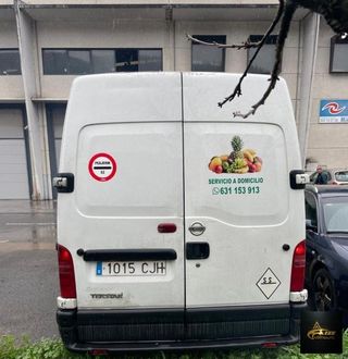 NISSAN interstar