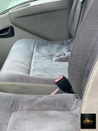 NISSAN interstar