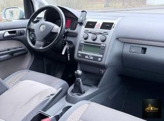 VOLKSWAGEN Touran 2.0 TDI DPF