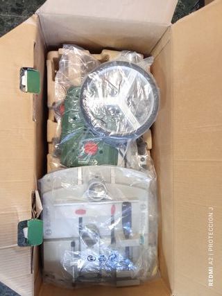 Lote Bosch PBD 40 y Bosch POF 1400 ACE