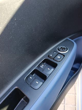 HYUNDAI i10 1.0 Essence