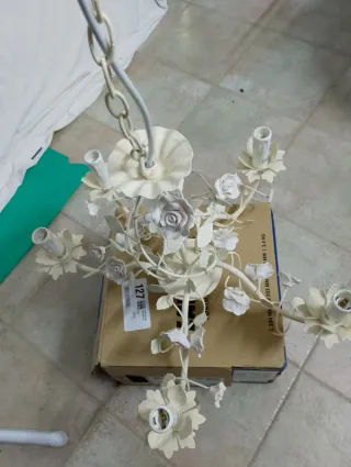 Lampadario vintage con rose