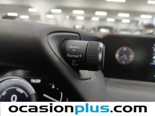 Lexus UX 250h Style 135 kW (184 CV)