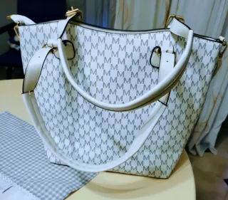 Borsa donna con fantasia monogram