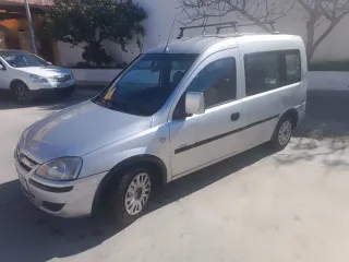 Opel Combo 2004