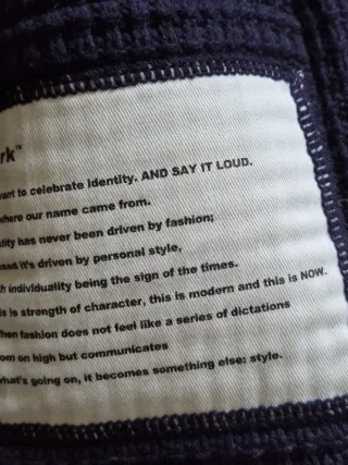 Giubbotto blu con cappuccio