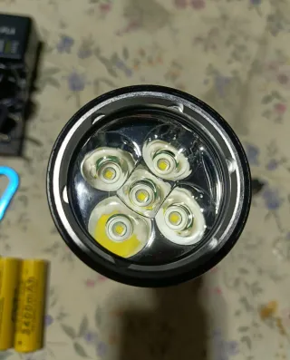 Linterna sumergible 5 led.