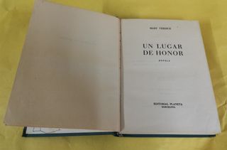 Novela UN LUGAR DE HONOR de Mary Verdick