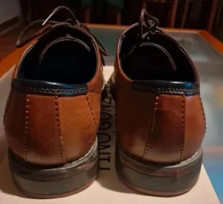 Zapatos de vestir marrones para caballero