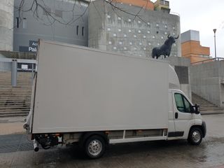 mudanzas internacionale Económica