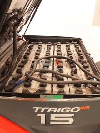 Ref. M-5826 Frontal Eléctrica 3 ruedas TOYOTA 8 FBET 15