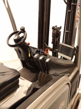 Ref. M-6045 Frontal Eléctrica 3 ruedas STILL RX 20-16