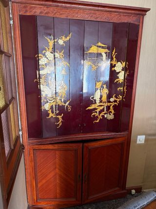 Vitrina Licorera/Vasos Clásica Oriental Madera