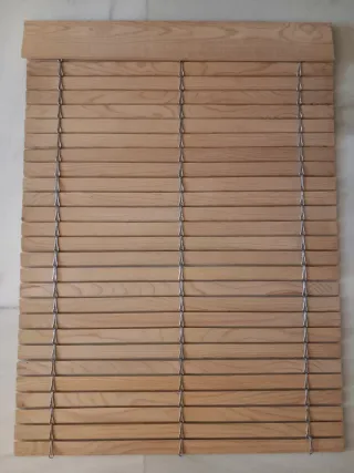Persiana alicantina enrollable madera natural