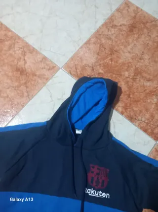 Chándal niño azul y granate