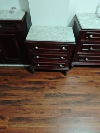 Juego Mesitas y Cómoda Madera y Mármol