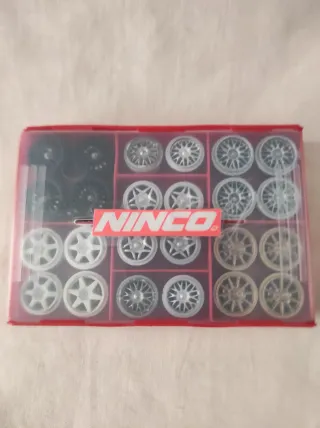 LOTE 24 LLANTAS NINCO (12 DELANTERAS/12 TRASERAS).