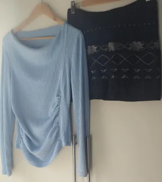 Conjunto azul y blanco