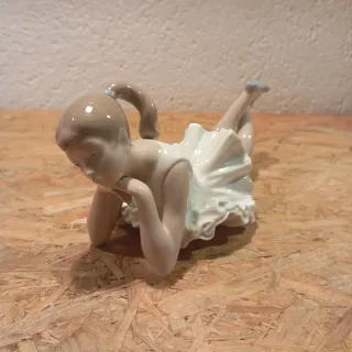 Figura Nao bailarina porcelana