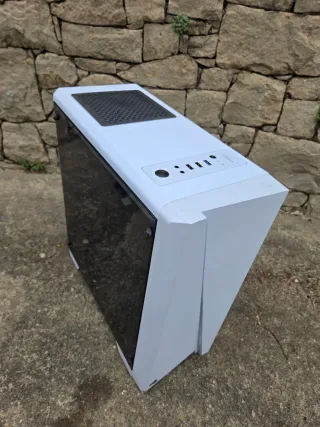 PC GAMER/GAMING GTX 1650