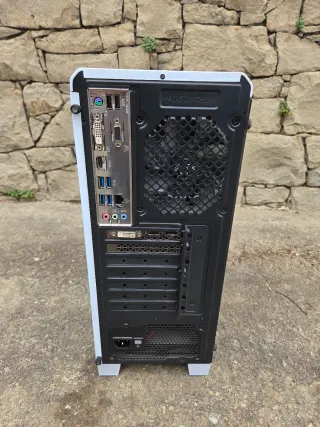 PC GAMER/GAMING GTX 1650